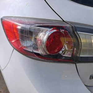 PILOTO TRASERO IZQUIERDO MAZDA 3 BERLINA (BL)