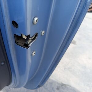 CERRADURA PUERTA DELANTERA DERECHA OPEL CORSA D