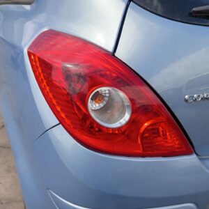 PILOTO TRASERO IZQUIERDO OPEL CORSA D
