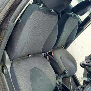 ASIENTO DELANTERO DERECHO NISSAN MICRA (K12E)