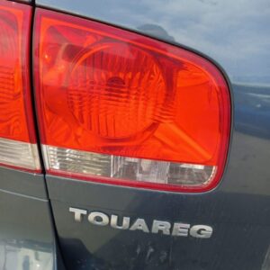 PILOTO TRASERO IZQUIERDO INTERIOR VOLKSWAGEN TOUAREG (7LA)