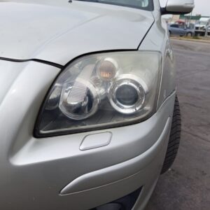 FARO IZQUIERDO TOYOTA AVENSIS WAGON (T25)