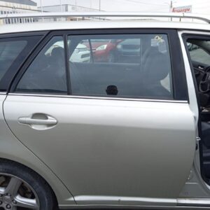 PUERTA TRASERA DERECHA TOYOTA AVENSIS WAGON (T25)
