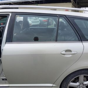 PUERTA TRASERA IZQUIERDA TOYOTA AVENSIS WAGON (T25)