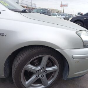 ALETA DELANTERA DERECHA TOYOTA AVENSIS WAGON (T25)