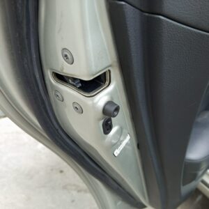 CERRADURA PUERTA TRASERA IZQUIERDA TOYOTA AVENSIS WAGON (T25)
