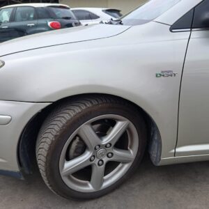 ALETA DELANTERA IZQUIERDA TOYOTA AVENSIS WAGON (T25)