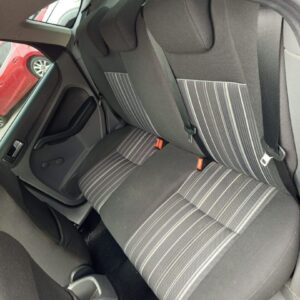 ASIENTOS TRASEROS FORD FOCUS BERLINA (CB4)