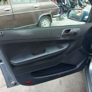 ELEVALUNAS DELANTERO IZQUIERDO SKODA FABIA (6Y2/6Y3)