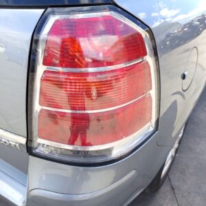 PILOTO TRASERO DERECHO OPEL ZAFIRA B