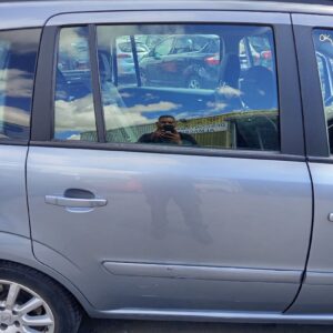 PUERTA TRASERA DERECHA OPEL ZAFIRA B