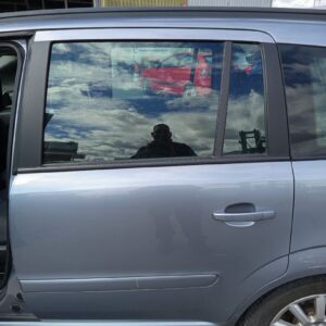 PUERTA TRASERA IZQUIERDA OPEL ZAFIRA B