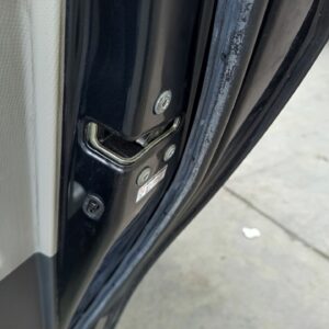 CERRADURA PUERTA TRASERA DERECHA TOYOTA YARIS (KSP9/SCP9/NLP9)