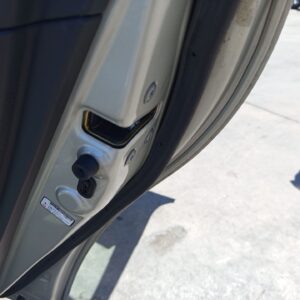 CERRADURA PUERTA TRASERA DERECHA TOYOTA AVENSIS BERLINA (T25)