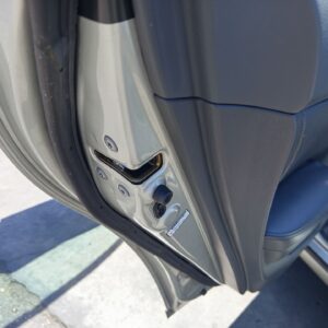 CERRADURA PUERTA TRASERA IZQUIERDA TOYOTA AVENSIS BERLINA (T25)