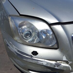FARO DERECHO TOYOTA AVENSIS BERLINA (T25)