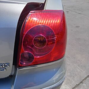 PILOTO TRASERO DERECHO TOYOTA AVENSIS BERLINA (T25)