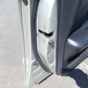 CERRADURA PUERTA DELANTERA IZQUIERDA