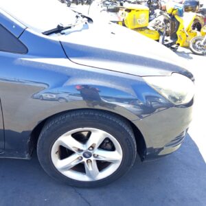ALETA DELANTERA DERECHA FORD FOCUS BERLINA (CB4)