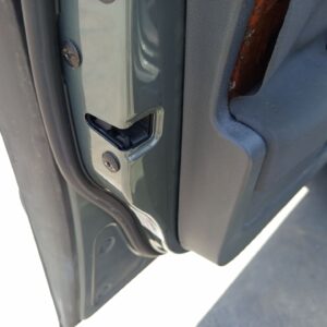 CERRADURA PUERTA DELANTERA IZQUIERDA VOLKSWAGEN GOLF V (1K1)(10.2003)