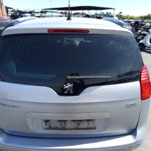 PORTON TRASERO PEUGEOT 5008