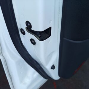 CERRADURA PUERTA DELANTERA IZQUIERDA CHEVROLET AVEO BERLINA