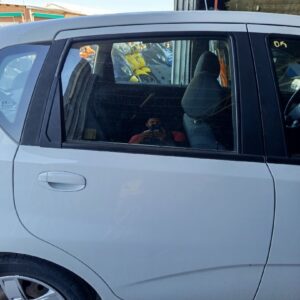 PUERTA TRASERA DERECHA CHEVROLET AVEO BERLINA