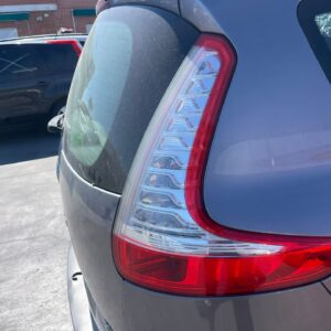 PILOTO TRASERO DERECHO RENAULT SCENIC III (JZ)