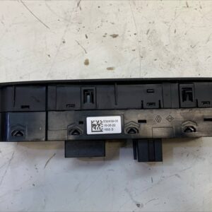 MANDO ELEVALUNAS DELANTERO IZQUIERDO RENAULT MEGANE IV SPORT TOURER