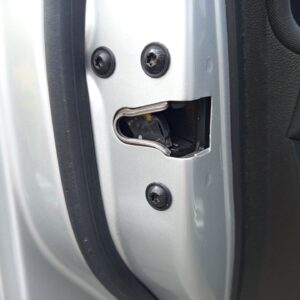 CERRADURA PUERTA DELANTERA IZQUIERDA OPEL INSIGNIA BERLINA