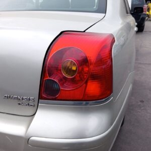 PILOTO TRASERO DERECHO TOYOTA AVENSIS BERLINA (T25)