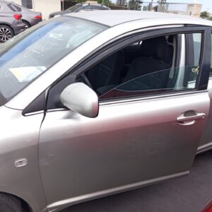 PUERTA DELANTERA IZQUIERDA TOYOTA AVENSIS BERLINA (T25)