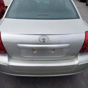 TAPA MALETERO TOYOTA AVENSIS BERLINA (T25)