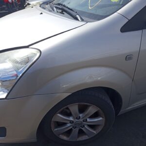 ALETA DELANTERA IZQUIERDA TOYOTA COROLLA VERSO (R1)