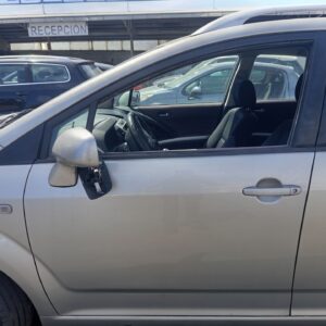 PUERTA DELANTERA IZQUIERDA TOYOTA COROLLA VERSO (R1)