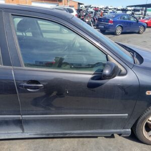 PUERTA DELANTERA DERECHA SEAT LEON (1M1)