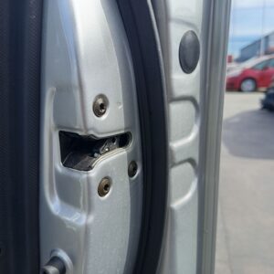 CERRADURA PUERTA DELANTERA DERECHA KIA CEED (ED)