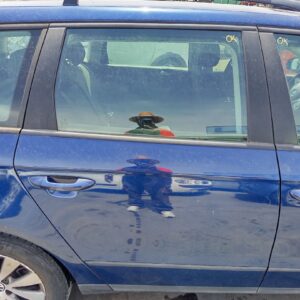 PUERTA TRASERA DERECHA VOLKSWAGEN PASSAT VARIANT (3C5)