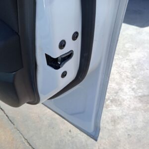 CERRADURA PUERTA DELANTERA DERECHA OPEL ASTRA J BERLINA 5P