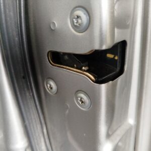 CERRADURA PUERTA DELANTERA IZQUIERDA NISSAN X-TRAIL (T30)