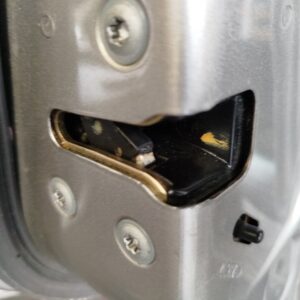 CERRADURA PUERTA TRASERA IZQUIERDA NISSAN X-TRAIL (T30)