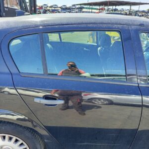 PUERTA TRASERA DERECHA OPEL ASTRA H BERLINA