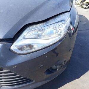 FARO IZQUIERDO FORD FOCUS BERLINA (CB8)
