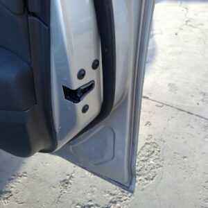 CERRADURA PUERTA DELANTERA DERECHA OPEL ASTRA J BERLINA 5P