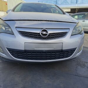 PARAGOLPES DELANTERO OPEL ASTRA J BERLINA 5P