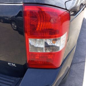 PILOTO TRASERO DERECHO KIA CARNIVAL