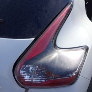 PILOTO TRASERO DERECHO NISSAN JUKE (F15E)