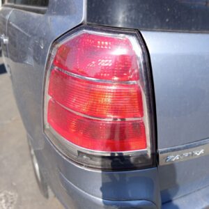 PILOTO TRASERO IZQUIERDO OPEL ZAFIRA B