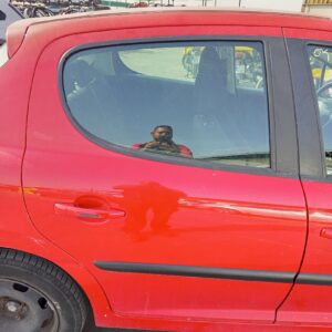 PUERTA TRASERA DERECHA PEUGEOT 207