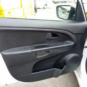 ELEVALUNAS DELANTERO IZQUIERDO KIA VENGA (YN)